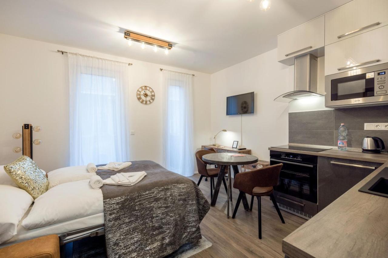 Central Sphere Apartment Budapest Exterior photo